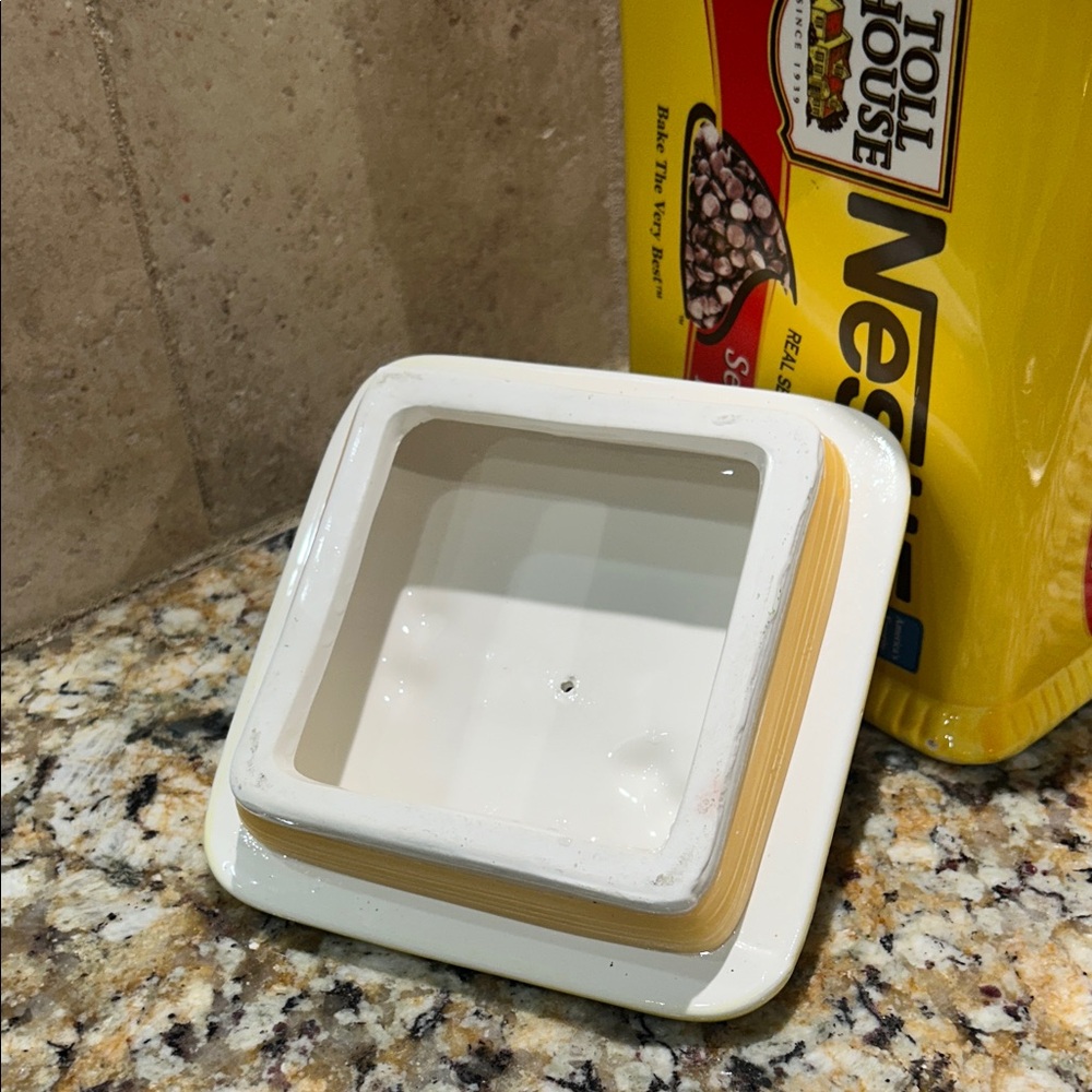 Nestle Toll House Recipe Cookie Jar - Picture 9 of 12